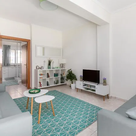 Alexandra's Maisonette. * Paralia Dionisiou