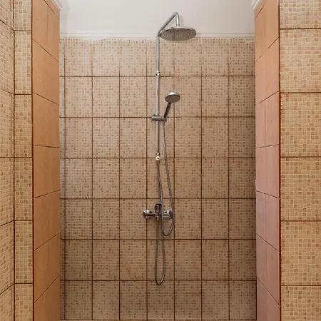 Alexandra's Maisonette. Villa