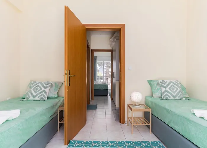 Alexandra's Maisonette. Villa