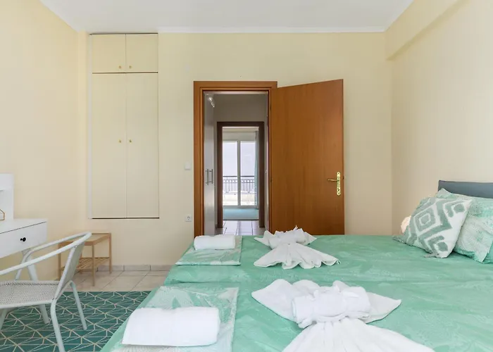 Alexandra's Maisonette. Villa Paralia Dionisiou