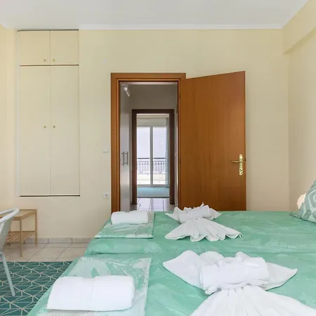 Alexandra's Maisonette. Villa Paralia Dionysiou