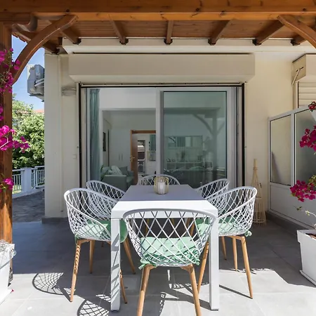 Alexandra's Maisonette. *